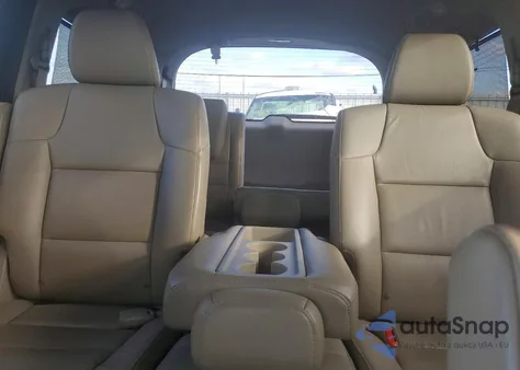 2014 Honda Odyssey Touring z USA, uszkodzony, nr VIN 5FNRL5H90EB040795